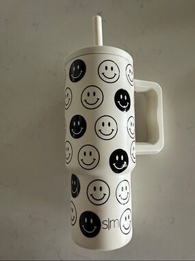 Simple Modern 24 oz Trek Smile Pattern Tumbler - White with Black Smiley Faces